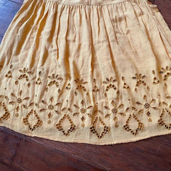 AMERICAN EAGLE blouse *Golden* Size small - Picture 7 of 7